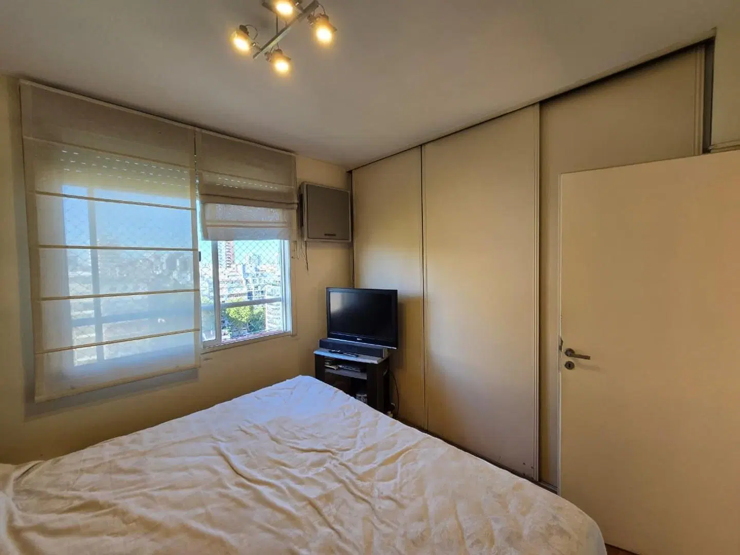 AMUEBLADO Departamento 3 ambientes baño y toillete amenities 2