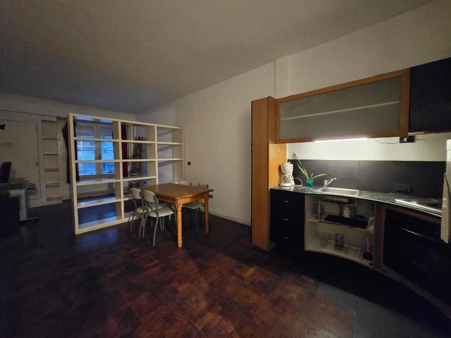 Departamento monoambiente divisible fte 2do piso x escalera 3