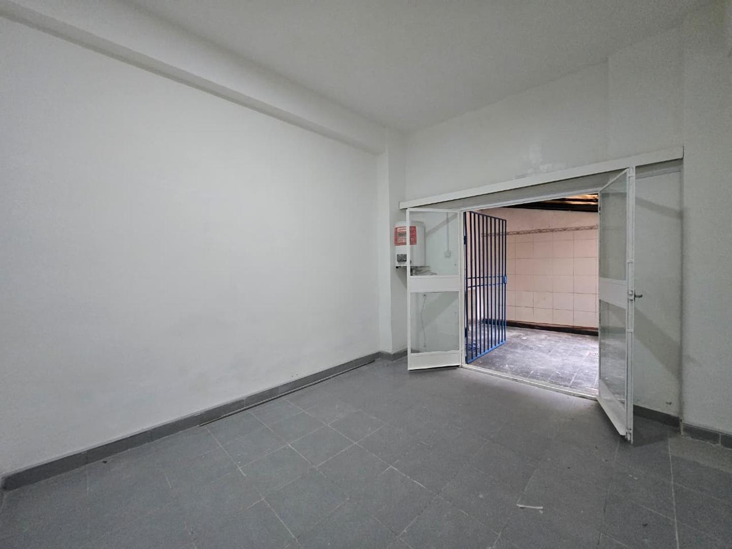 Foto de Departamento Monoambiente amplio en PB con PATIO, imagen 1