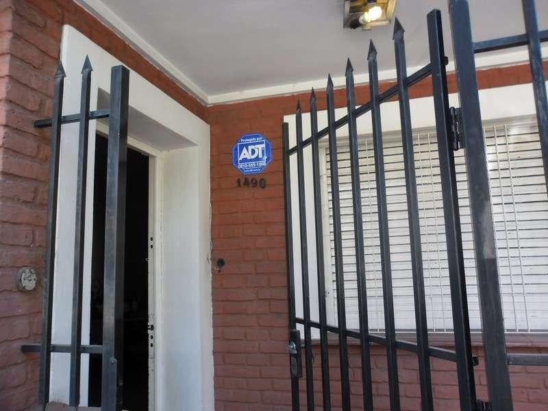 PUEYRREDÓN (JOSE GARIBALDI 1490) - VENTA CASA 2 DORMITORIOS