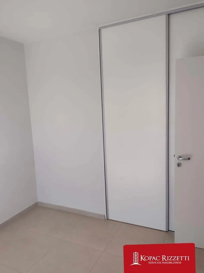 DOCTA - HOUSING DEL BOULEVARD - ALQUILER CASA 3 DORMITORIOS 4