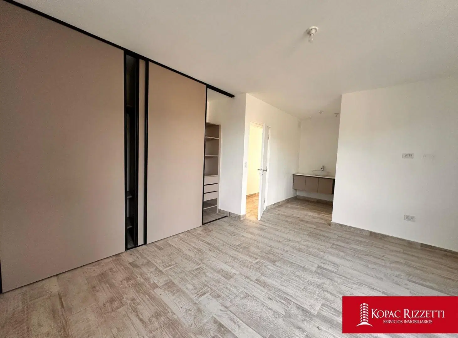 CARLOS PAZ (HOUSING ONE - BACH 499) - VENTA CASA 2 DORMITORIOS 5