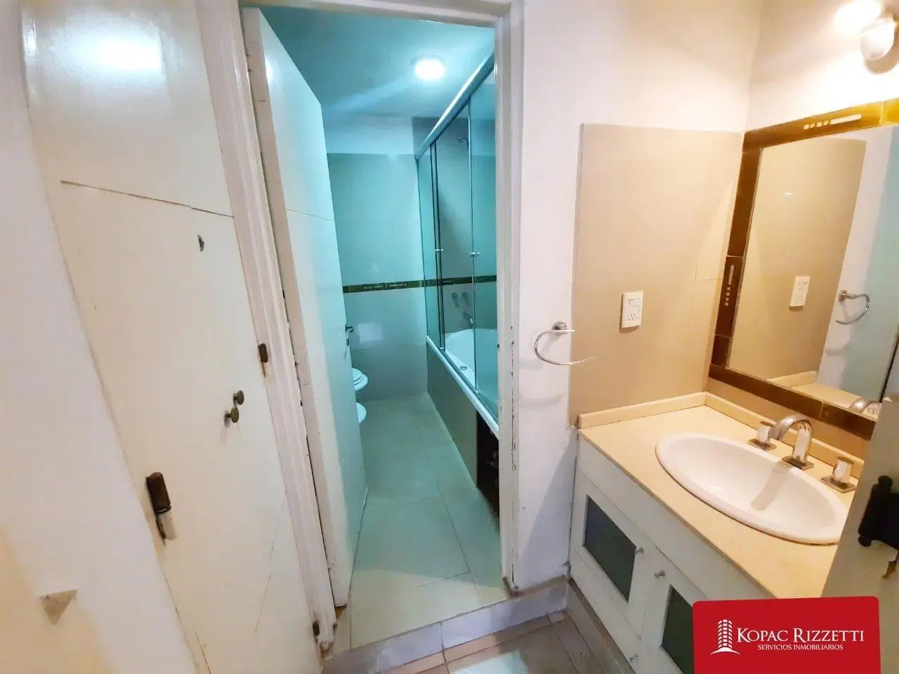 LOS BOULEVARES (ALVAREZ DE TOLEDO 7200) - VENTA CASA 3 DORMITORIOS 5