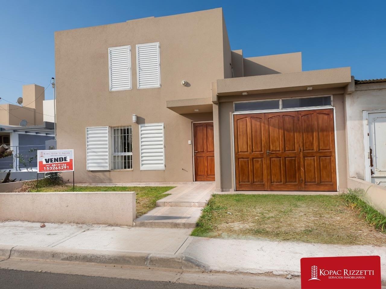 LOS BOULEVARES (ALVAREZ DE TOLEDO 7200) - VENTA CASA 3 DORMITORIOS