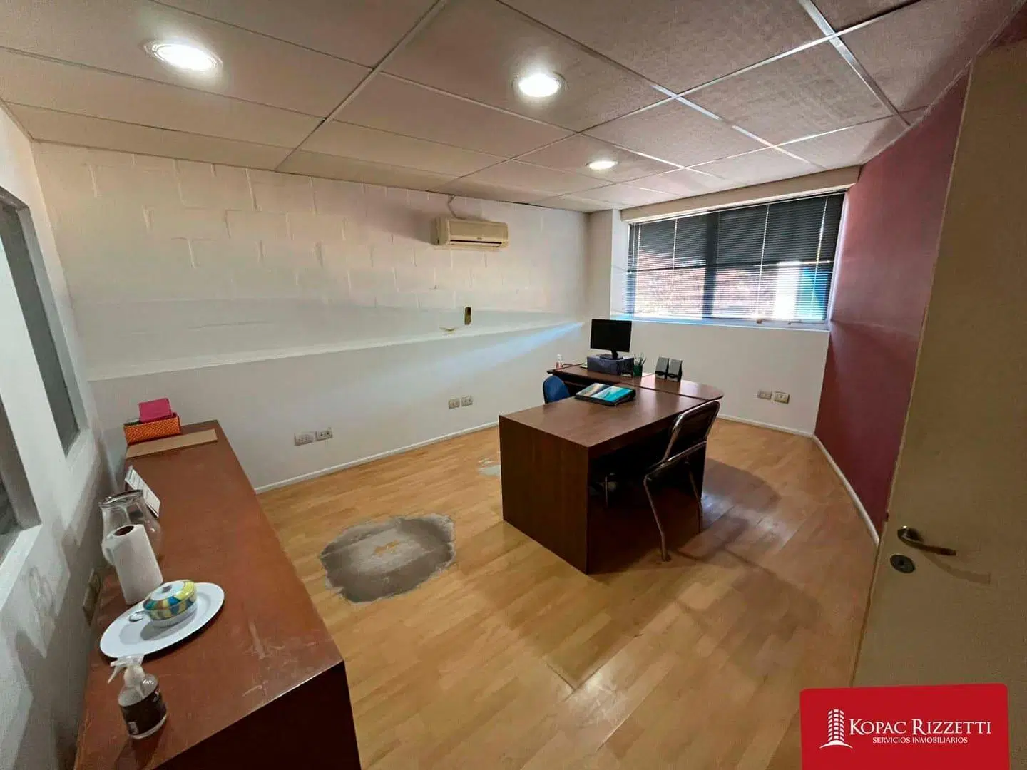 VILLA ALLENDE (AV. GOYCOECHEA 145) - ALQUILER LOCAL 750 M2. 3