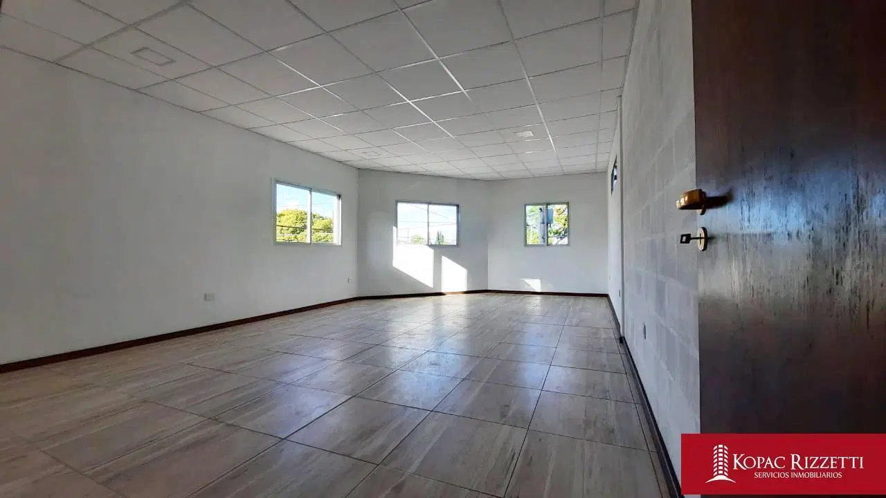 M. DE SOBREMONTE (T. DE IROBI ESQ T. DE PIMENTEL) - ALQUILER OFICINA 38 M2. 2