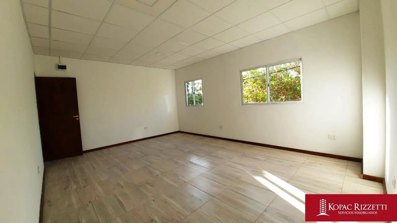M. DE SOBREMONTE (T. DE IROBI ESQ T. DE PIMENTEL) - ALQUILER OFICINA 35 M2. 2