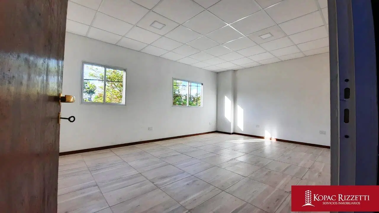M. DE SOBREMONTE (T. DE IROBI ESQ T. DE PIMENTEL) - ALQUILER OFICINA 35 M2. 1