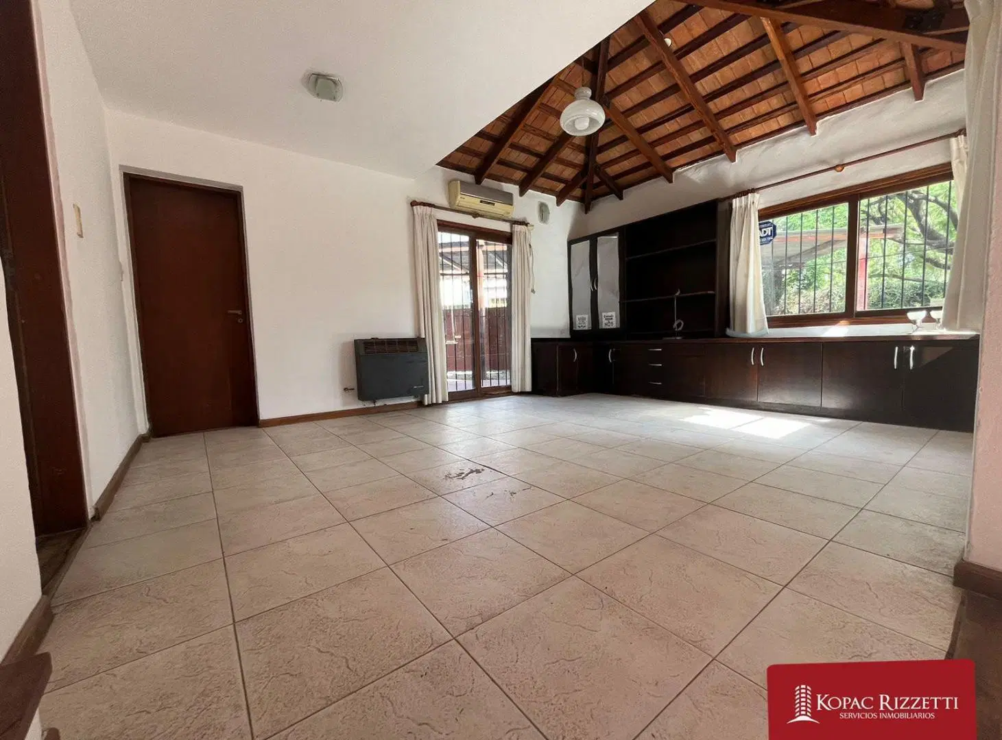 VILLA ALLENDE (JUAN MANUEL ESTRADA 1991) - VENTA CASA 4 DORMITORIOS 2