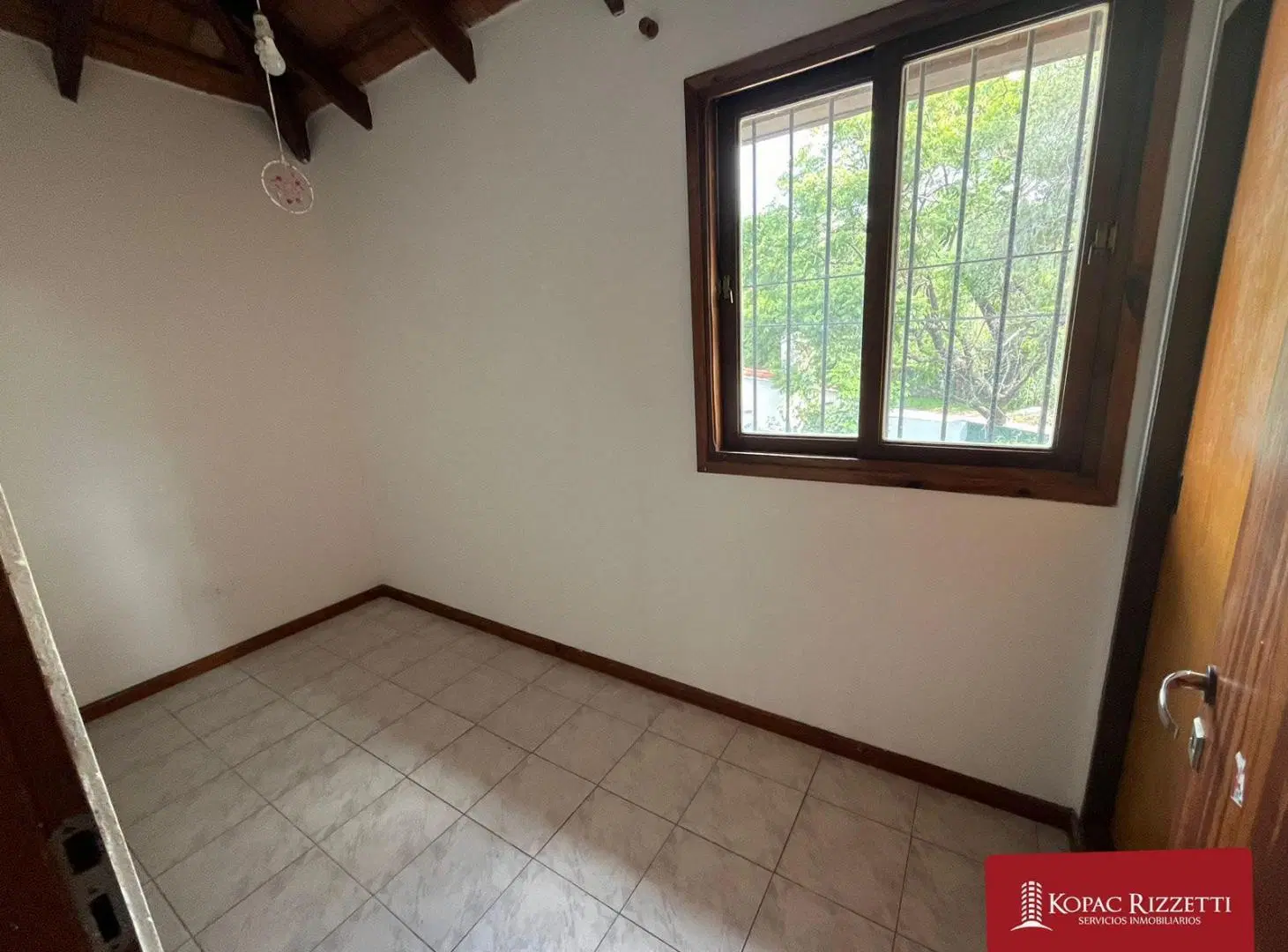 VILLA ALLENDE (JUAN MANUEL ESTRADA 1991) - VENTA CASA 4 DORMITORIOS 3