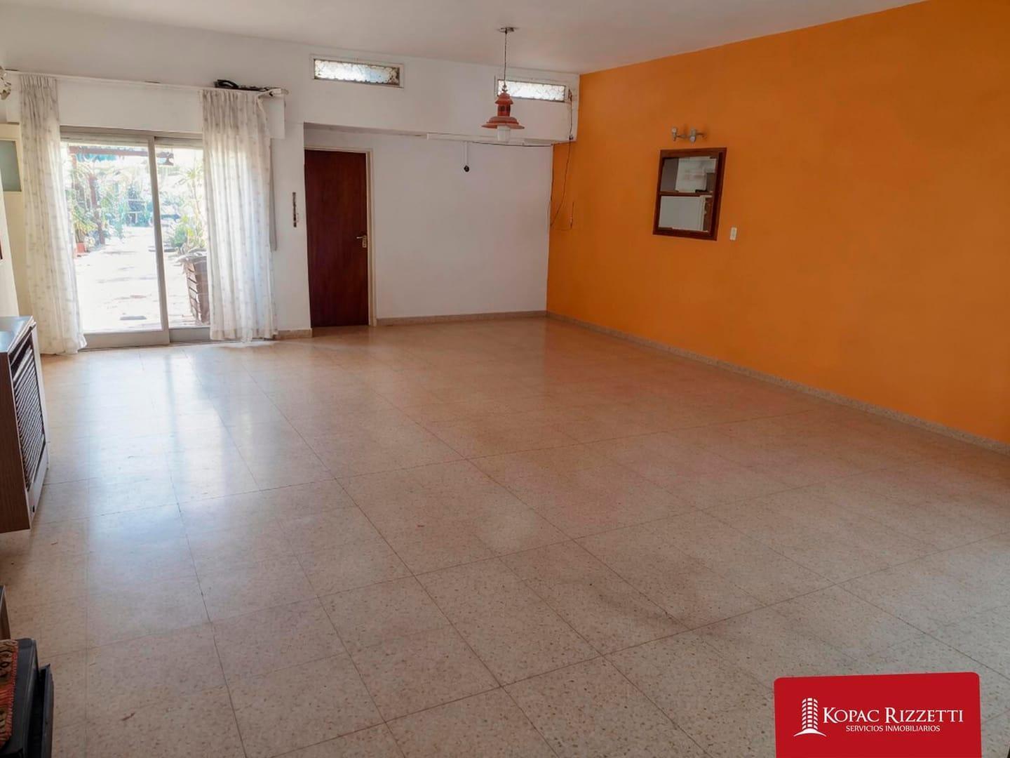 Foto de ALTO VERDE (FELIPE DE ALBORNOZ 2350) - VENTA CASA 3 DORM. CON 2 DEPTOS DE 1 DORM. CADA UNO., imagen 3