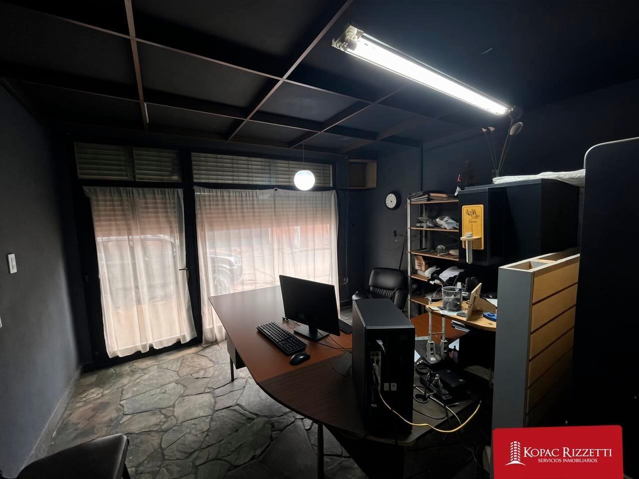 Foto de DUCASSE (RAMIREZ DE VELAZCO 852) - VENTA GALPON / DEPOSITO Y OFICINA DE, imagen 5