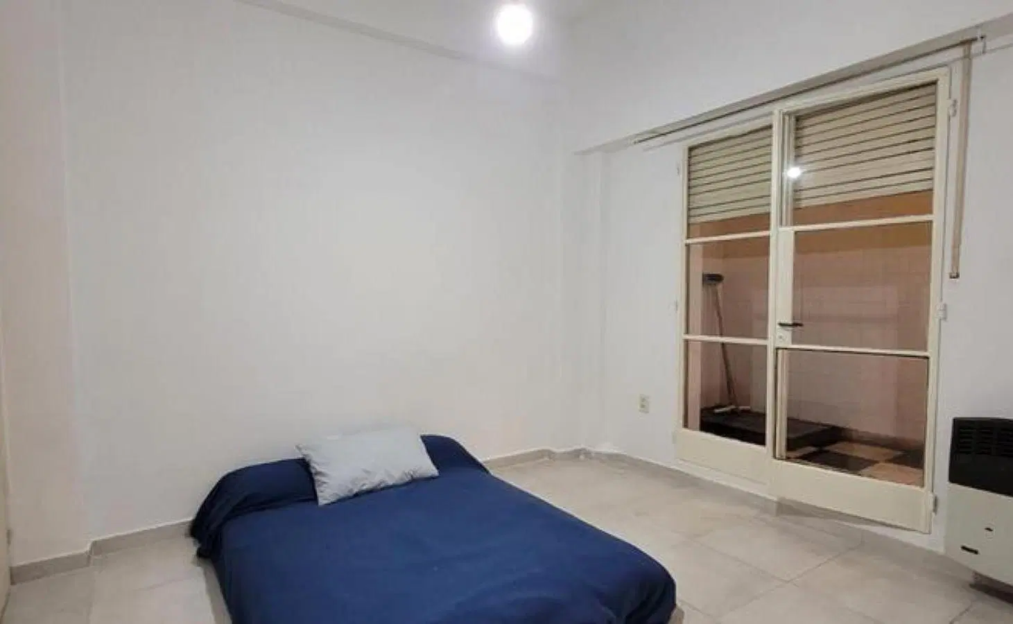Palermo, 2 Ambientes, interno con Patio. Muy buena ubicacion sobre Av. S. Ortiz zona plaza Guadalupe 2