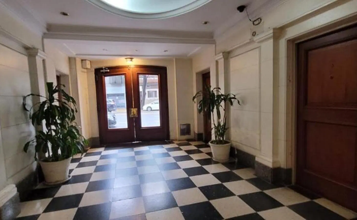 Palermo, 2 Ambientes, interno con Patio. Muy buena ubicacion sobre Av. S. Ortiz zona plaza Guadalupe 4