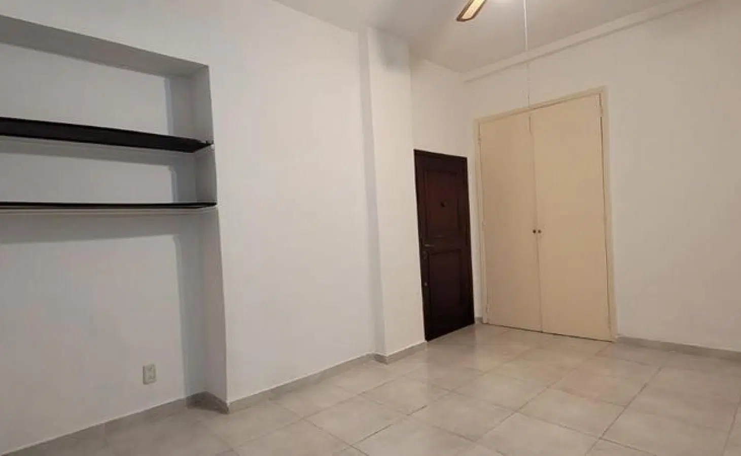 Palermo, 2 Ambientes, interno con Patio. Muy buena ubicacion sobre Av. S. Ortiz zona plaza Guadalupe 1