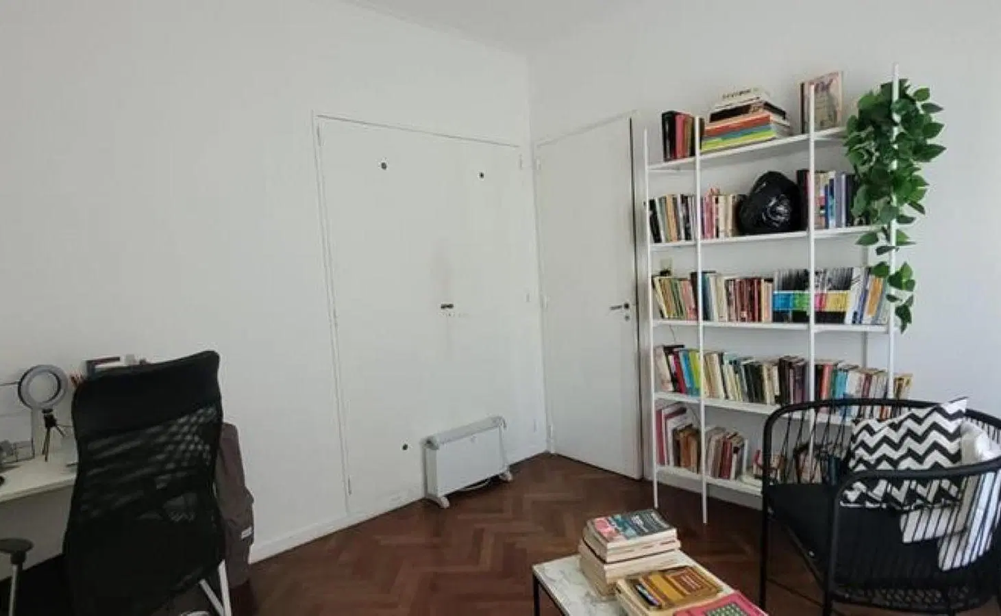 3 Ambientes, interno. LUMINOSO. EXCELENTE ESTADO (SIN MUEBLES). Muy buena ubiacion sobre Av. Scalabr 5