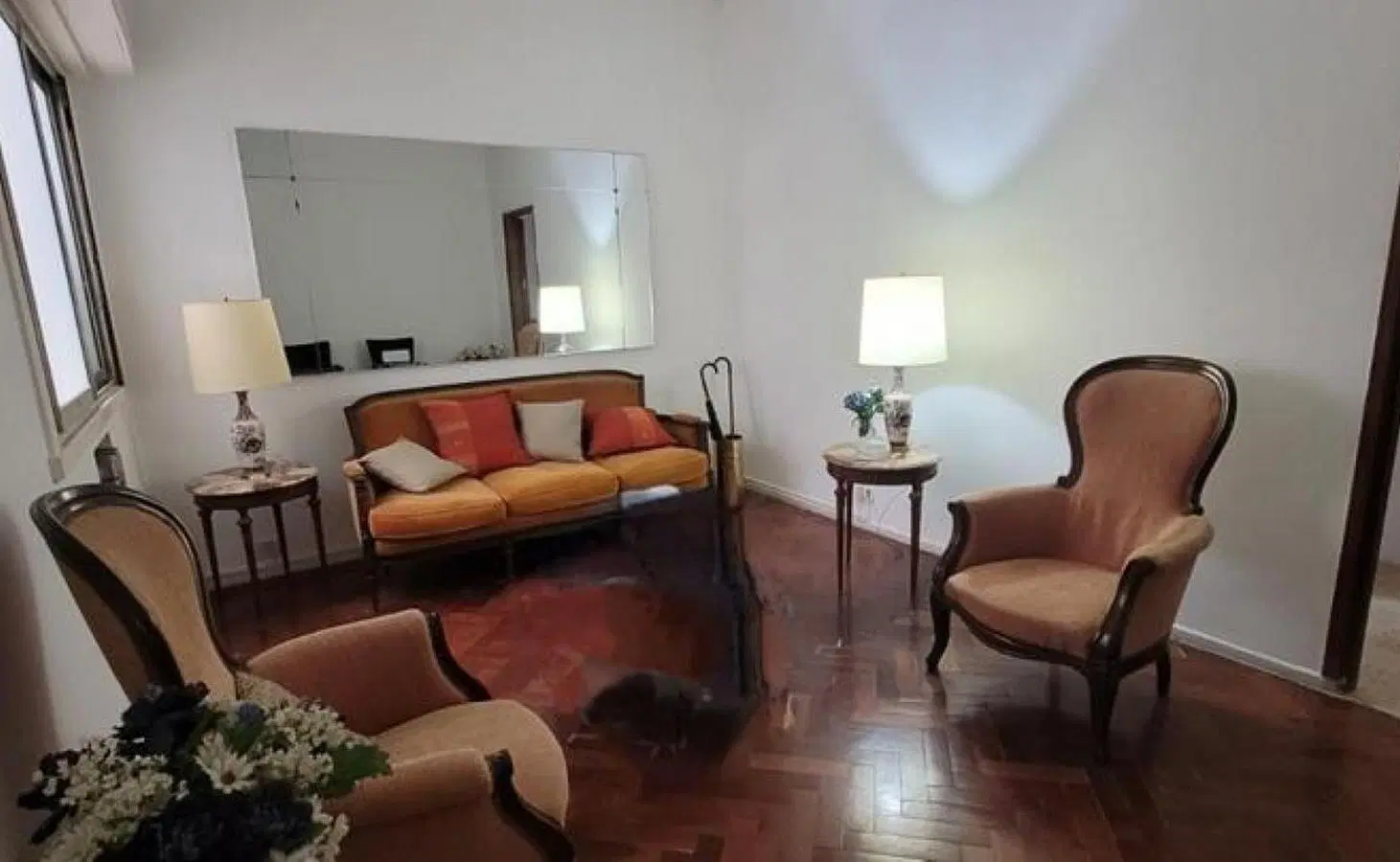 Palermo, 3 Ambientes FRENTE, con balcon, muy buena ubicacion zona Jardin Botanico. a 2 cuadras Av. S 1