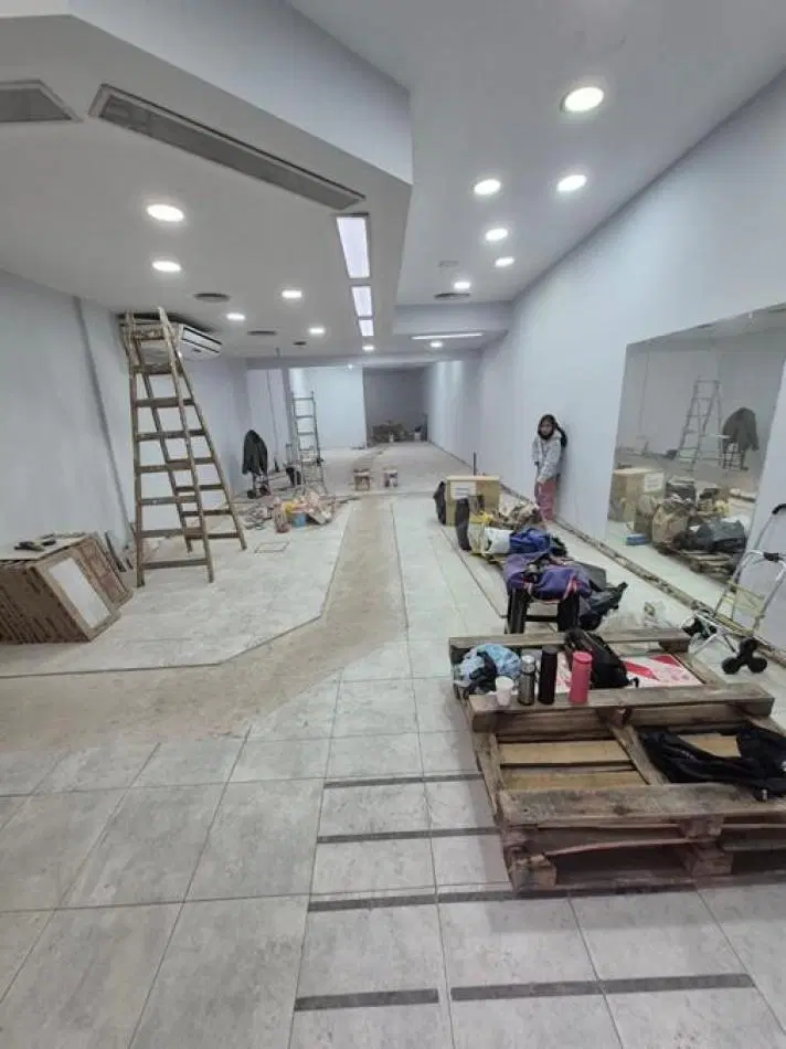 Chacarita, EXCELENTE LOCAL COMERCIAL. Frente. A 1 cuadra Estacion Chacarita, plaza Los Andes, a mts. 5
