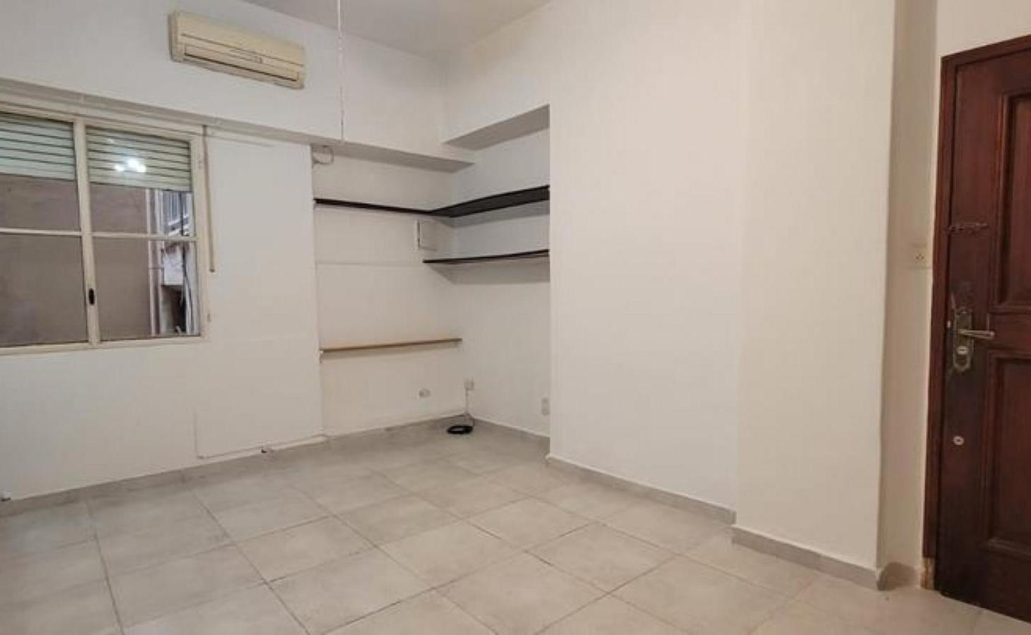 Foto de Palermo, 2 Ambientes, interno con Patio. Muy buena ubicacion sobre Av, imagen 1