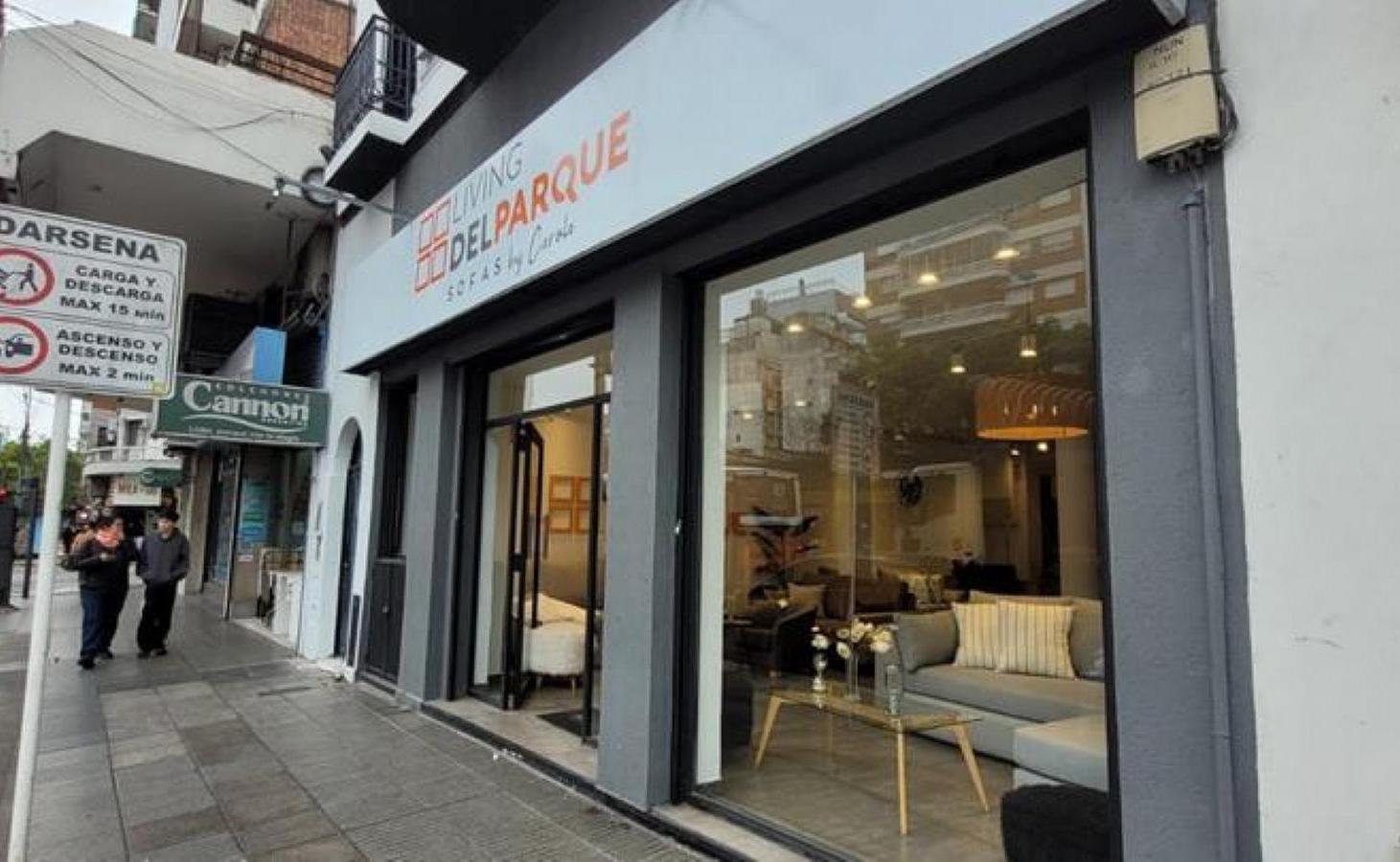 Foto de Belgrano, LOCAL COMERCIAL AL FRENTE. Sobr Av Cabildo, excelente, imagen 3