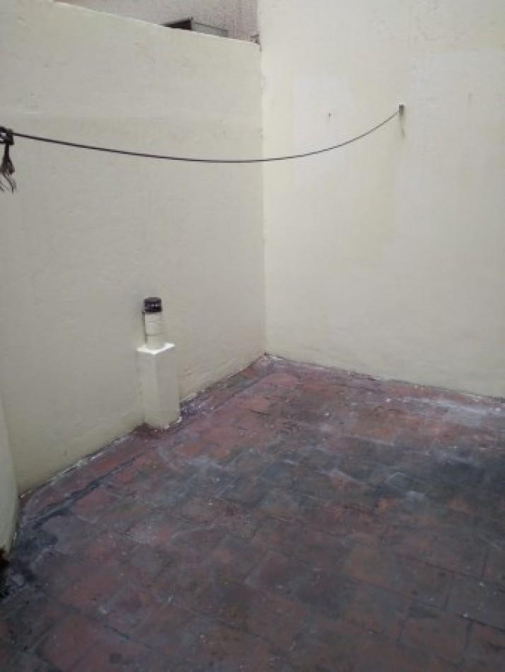 Foto de Zona de Facultades, Depto. 1 ambiente, 39,75mt2. contrafrente, Av, imagen 4