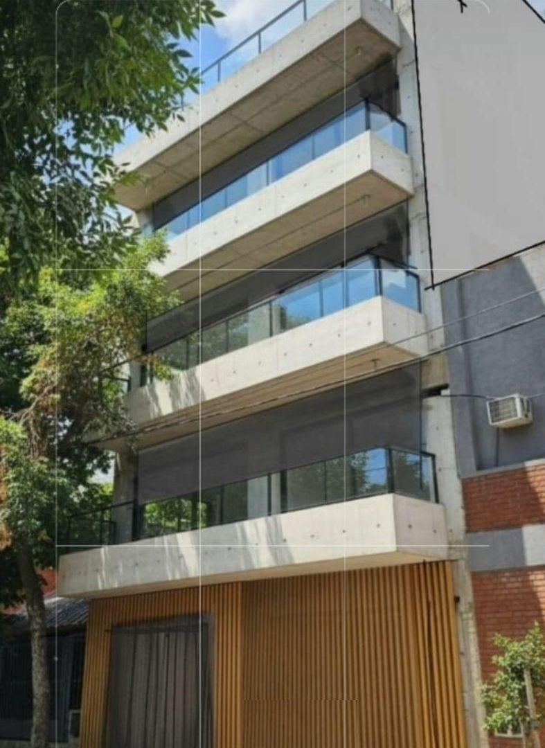 2 Ambientes con Patio / Fines 2026