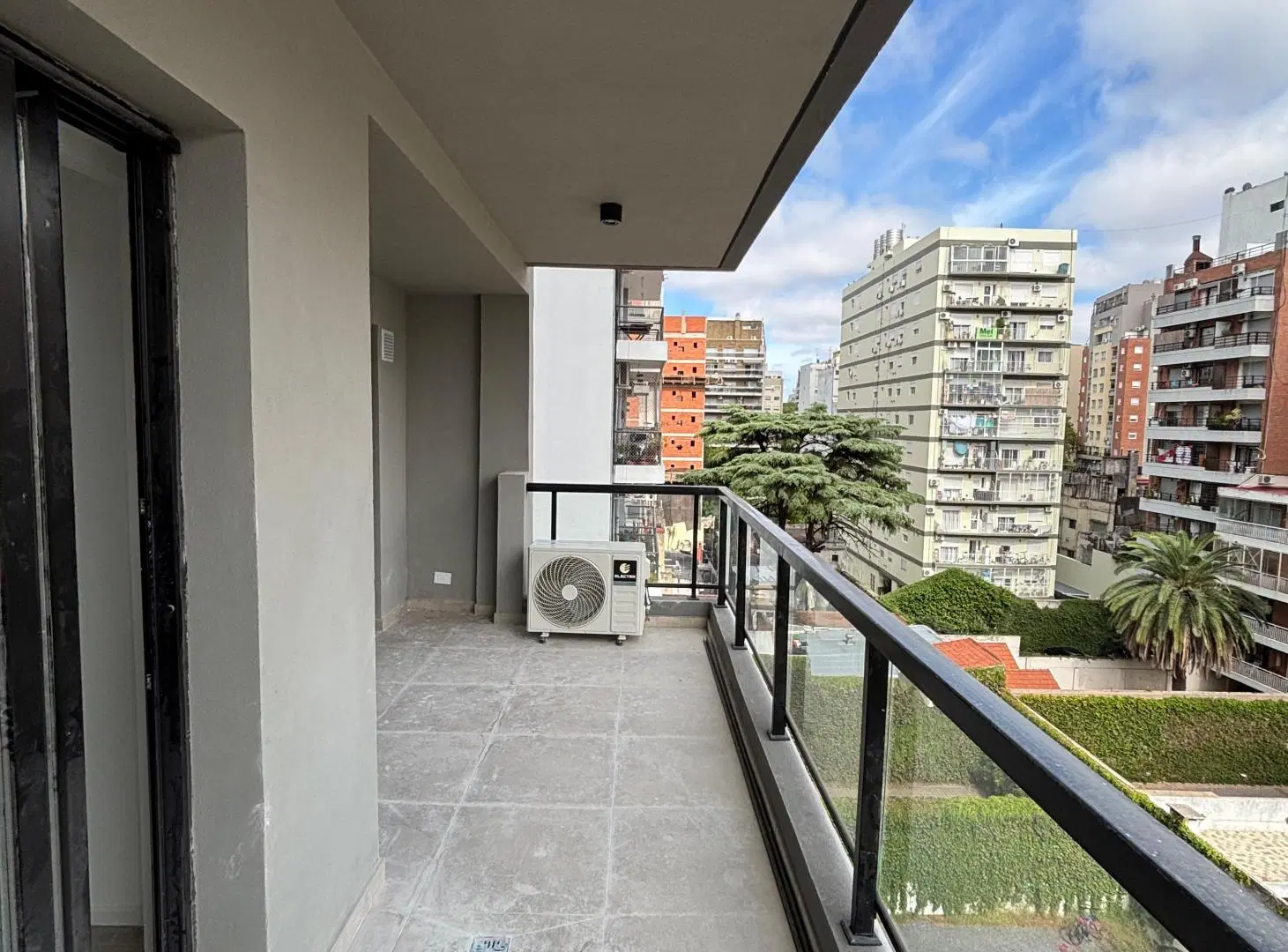2 Ambientes / A Estrenar 2