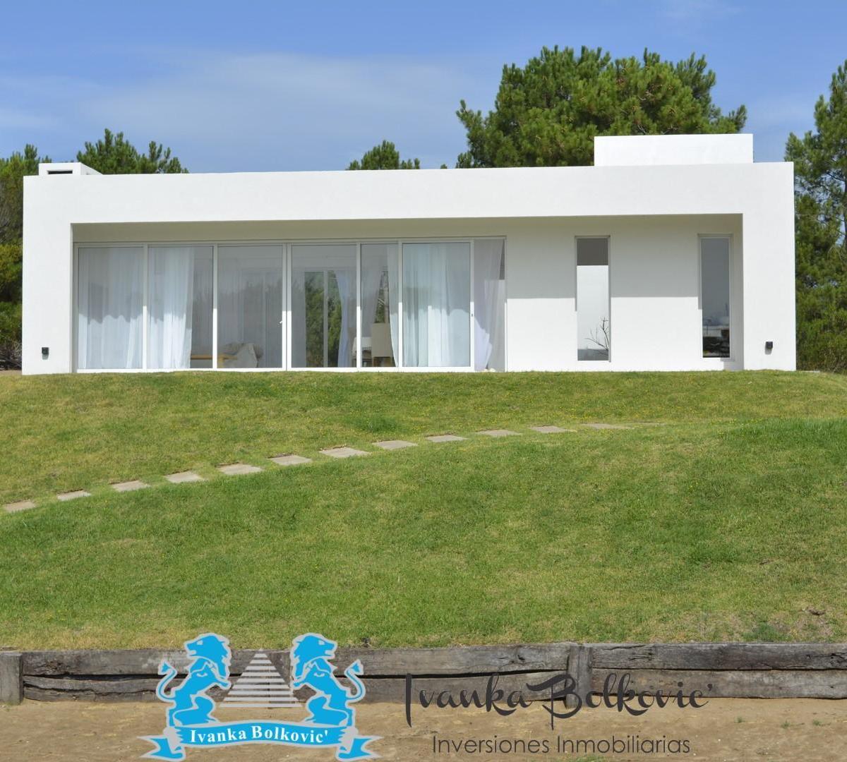 Venta Casa Costa Esmeralda Barrio Senderos - 3 Dorm. Fondos Libre Arbolado 2