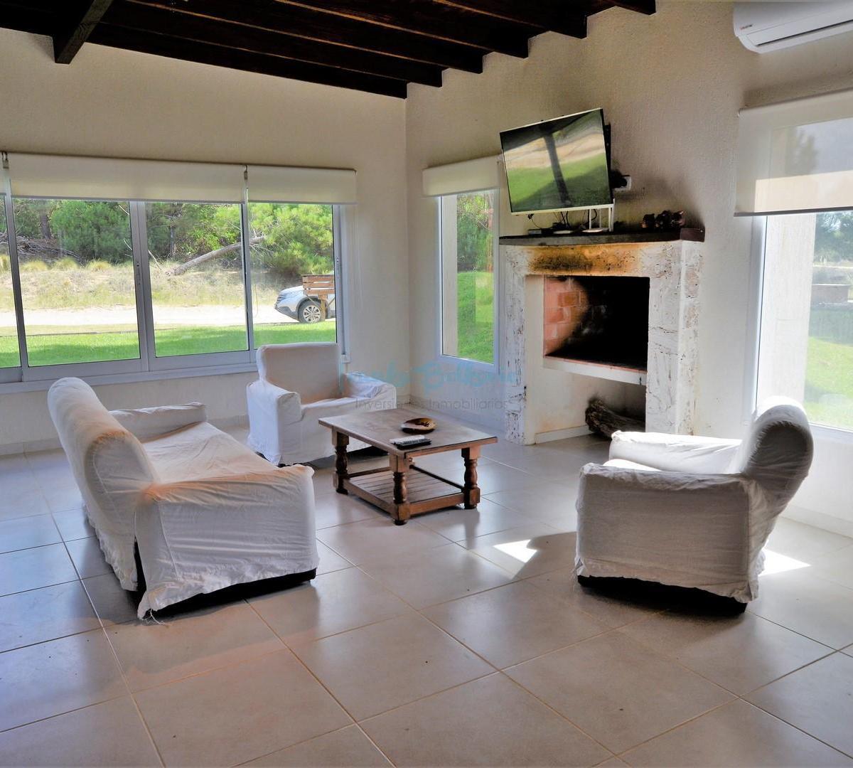 Venta Casa Costa Esmeralda Barrio Senderos 4 Amoblada 3