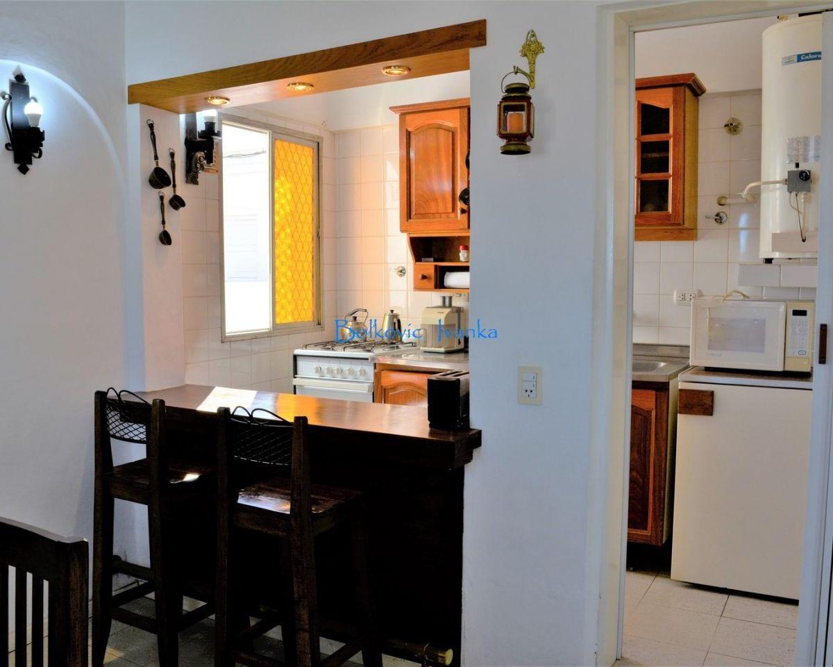 Foto de Venta Departamento Pinamar a 50 mtrs. Mar ! 2 y 1/2 ambientes amplios ., imagen 3