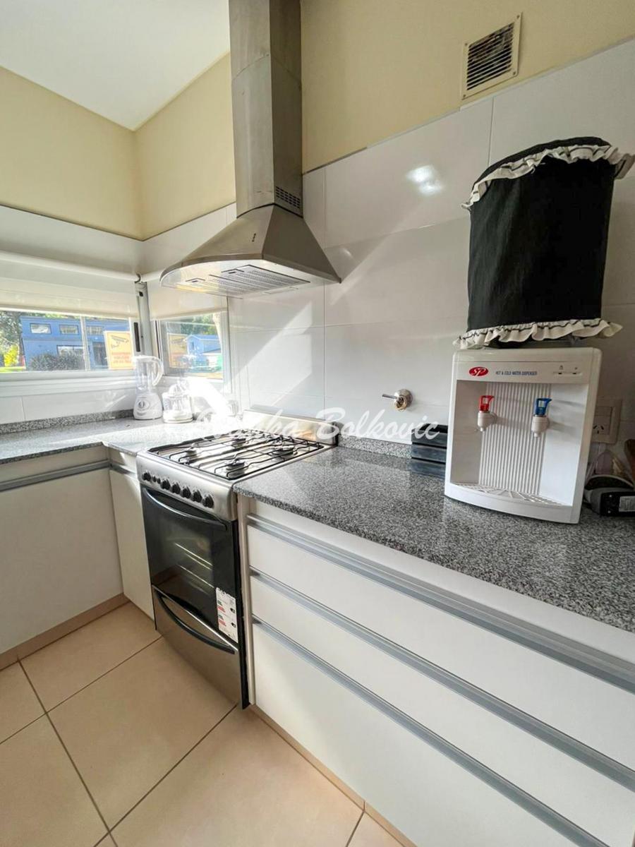 Venta Casa Costa Esmeralda Barrio Residencial 1 - Gas Natural - Piscina 3