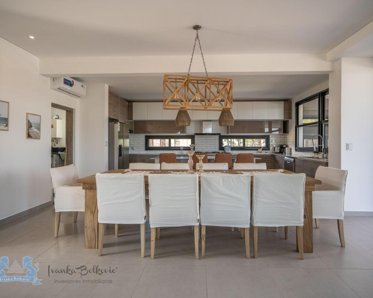 Venta Primera Linea Mar Casa Costa Esmeralda Marítimo Amoblada 1