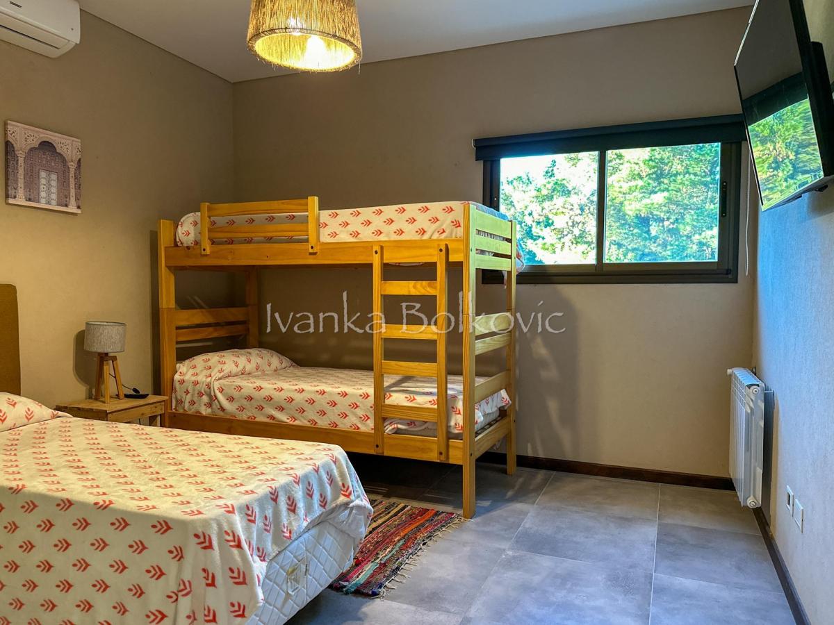 Venta Amoblada Casa Costa Esmeralda Deportiva Rodeada de Bosque 1