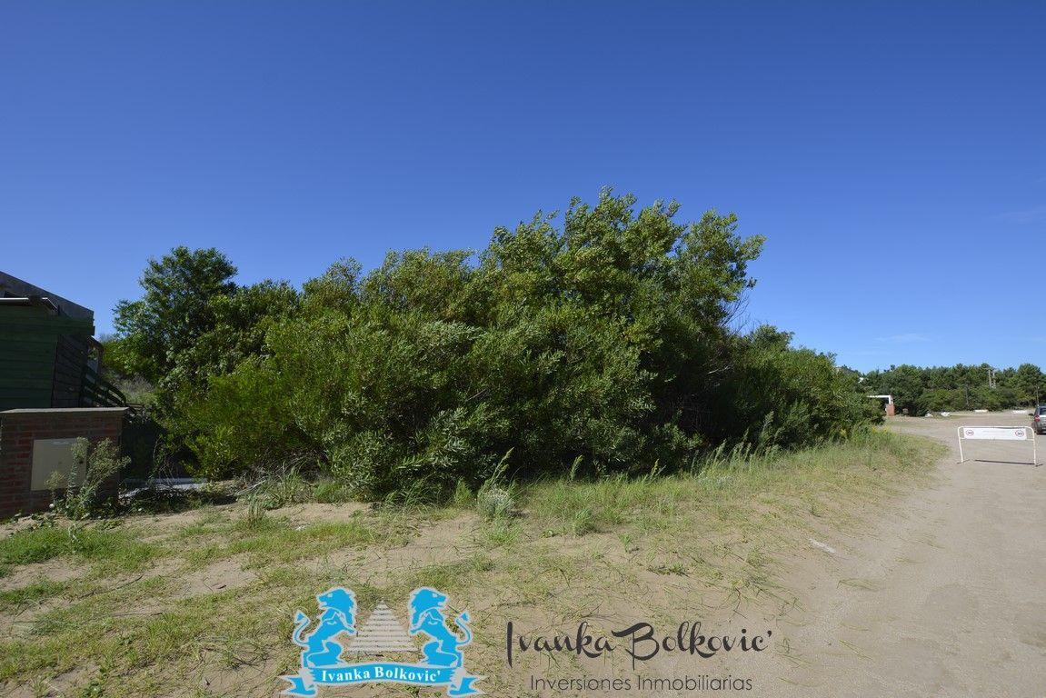 Venta Lote Barrio Exclusivo Isla del Golf Costa Esmeralda Fondos Libres Al Golf 5