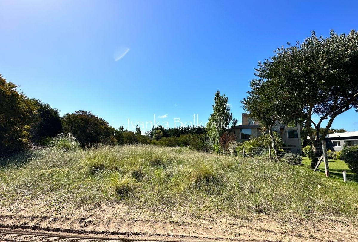 Venta Lote - a Nivel Costa Esmeralda Barrio Residencial 1 Calle Cul de Sac 5