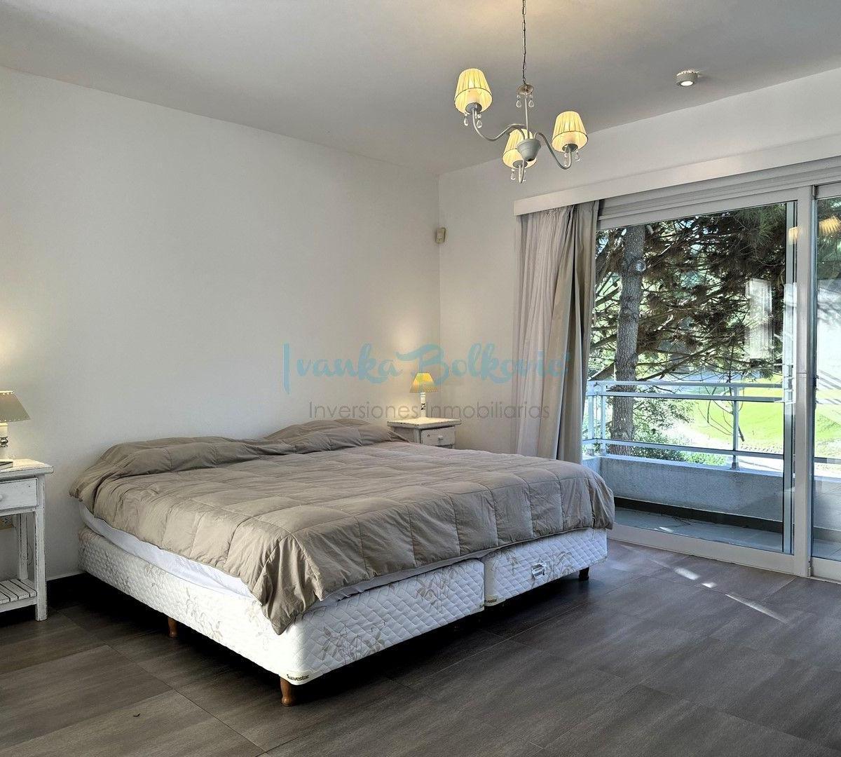 Venta Casa Costa Esmeralda Barrio Residencial - Acepta Permuta Vehículo o Lote 3
