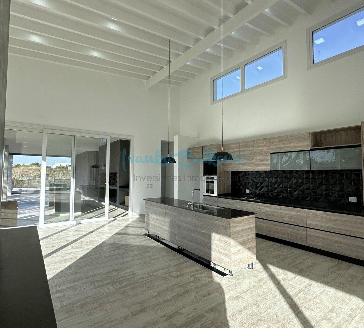 Venta Casa Estrena Este 2025! Costa Esmeralda - Piscina - 5 Dorm. 5