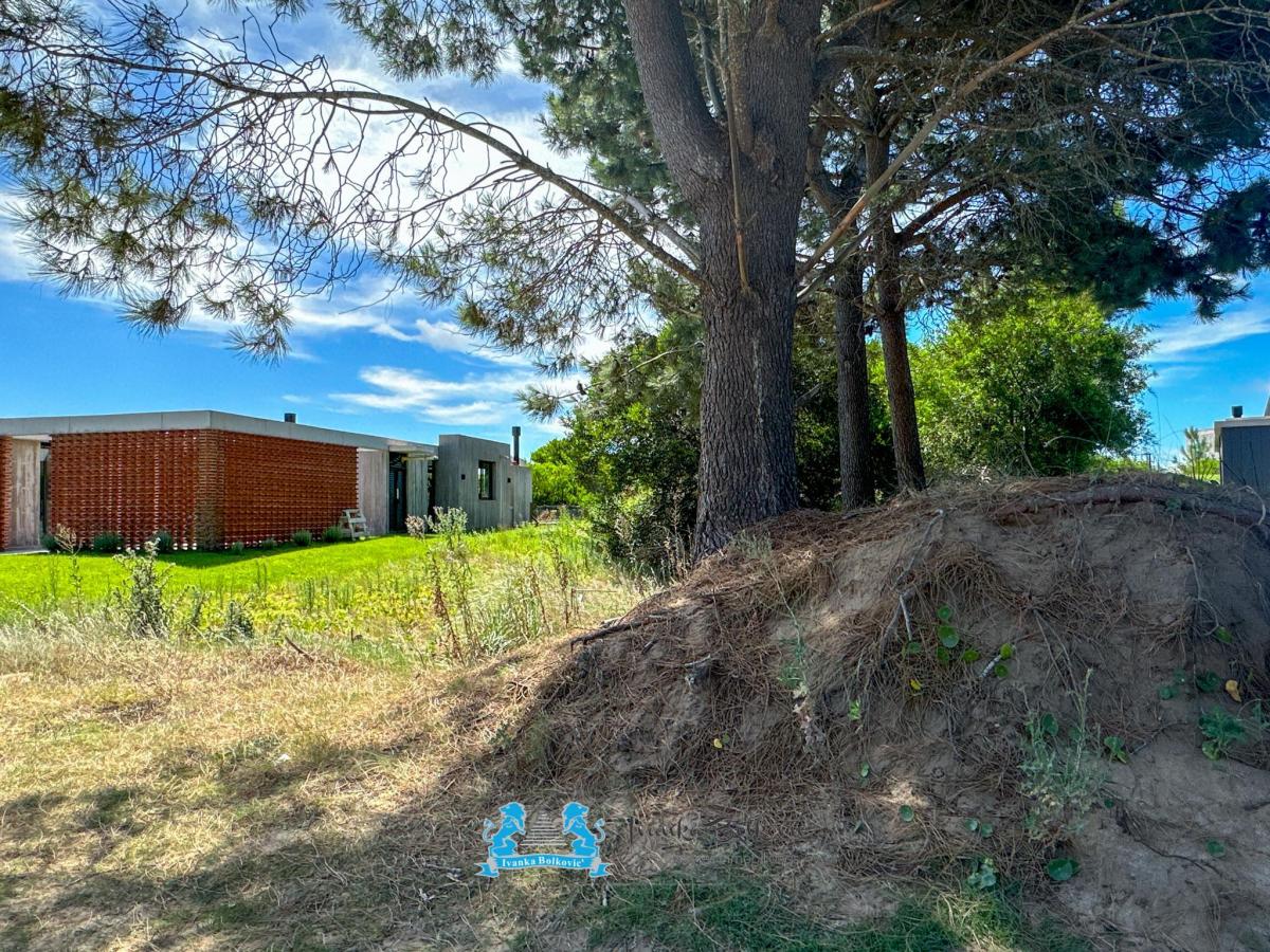 Venta Lote 956 m - Costa Esmeralda Barrio Senderos 4fondos Libres 1