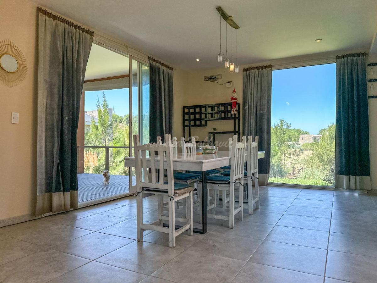 Venta Casa Costa Esmeralda Barrio Residencial 1 - Jardin Arbolado 3