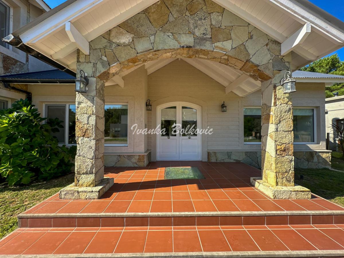 Venta Casa Costa Esmeralda Barrio Residencial II Ref 0042 5