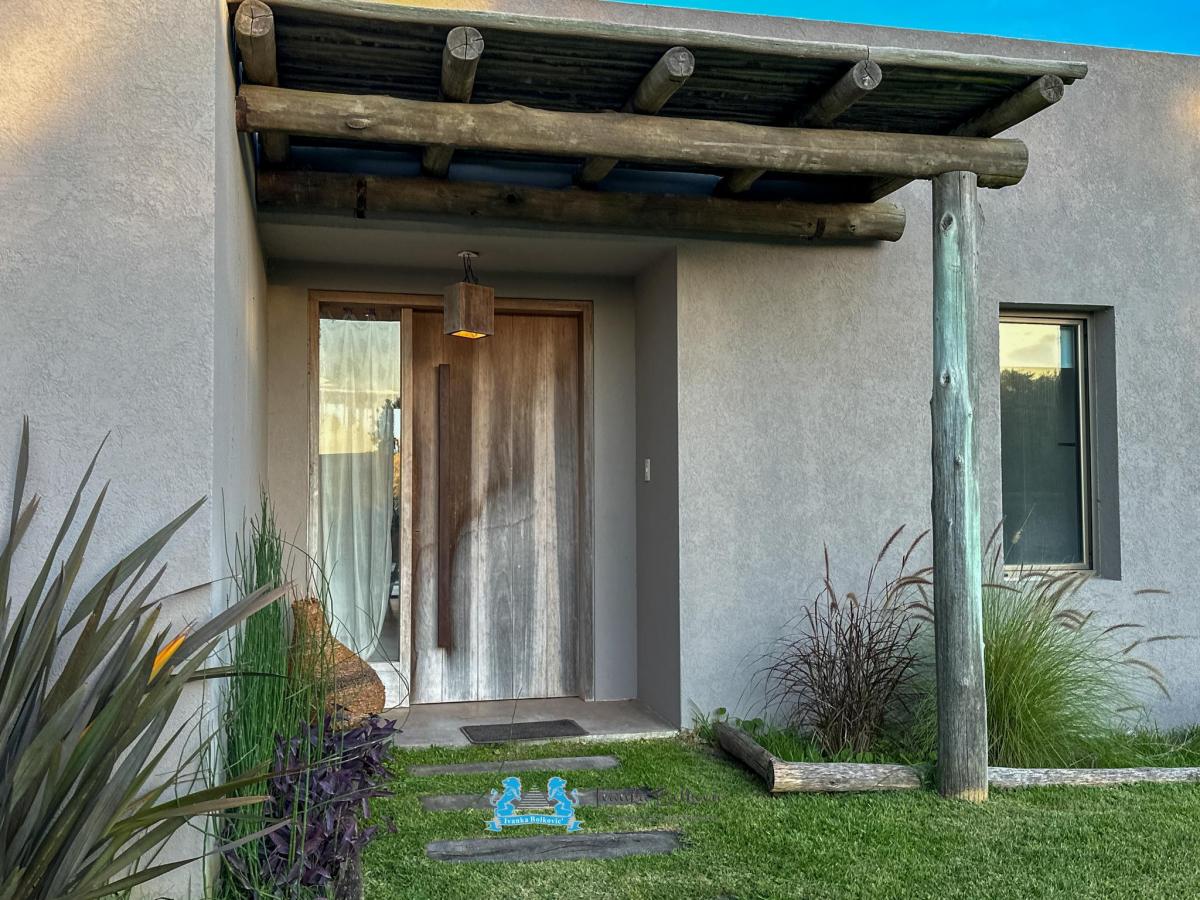 Venta Piscina Amoblada Casa Costa Esmeralda Al Golf 2 Fondos Libres! 2