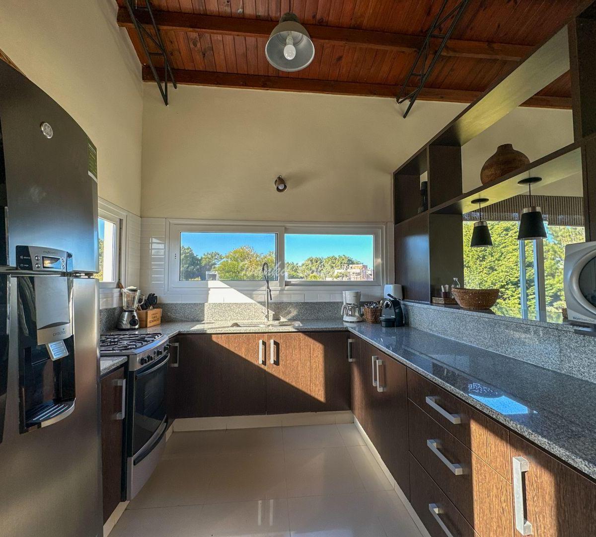 La Oportunidad Única! Venta Casa Costa Esmeralda Maritimo 4