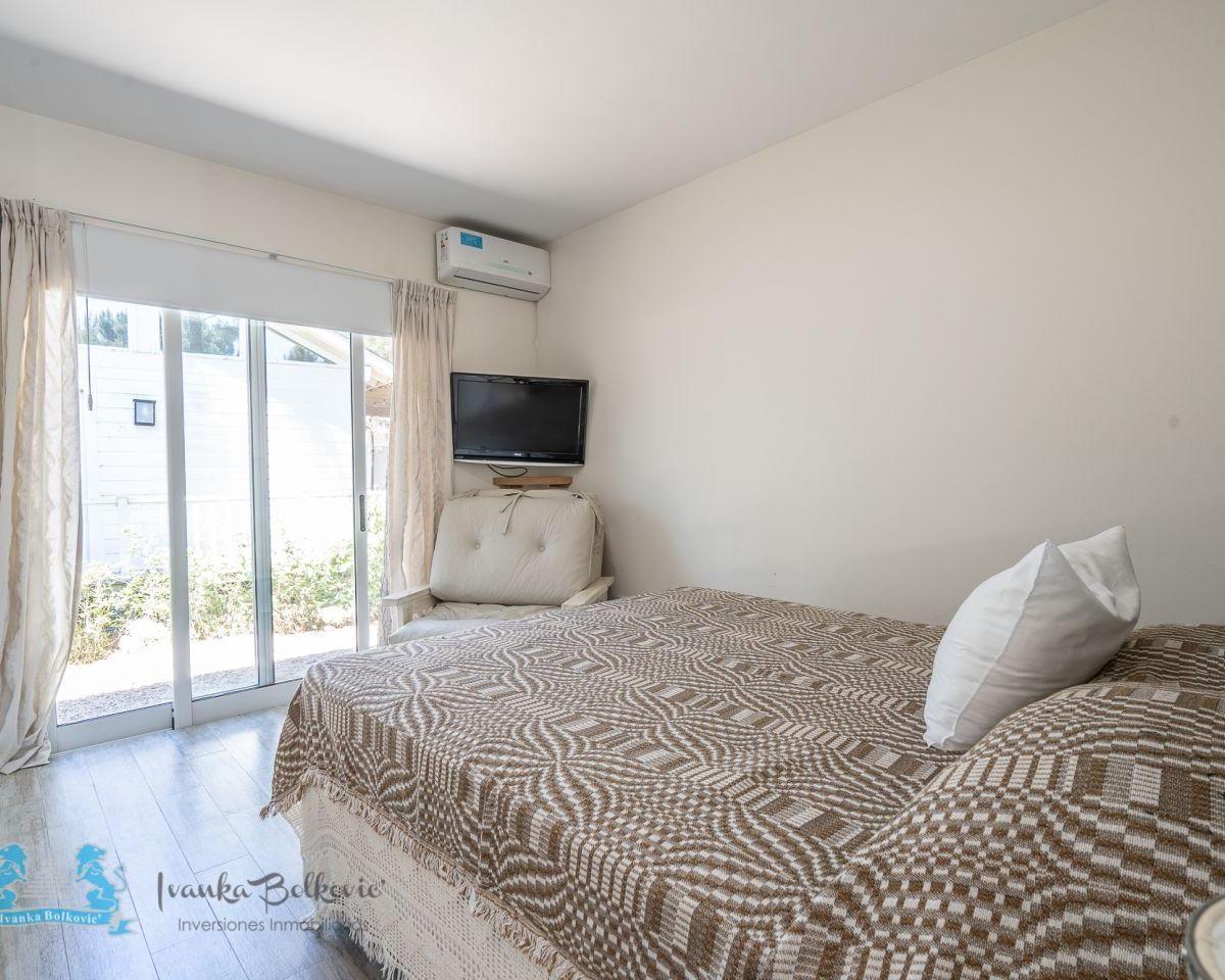Venta Casa Costa Esmeralda Barrio Residencial - 3 Dorm. en Suite Arbolada 4