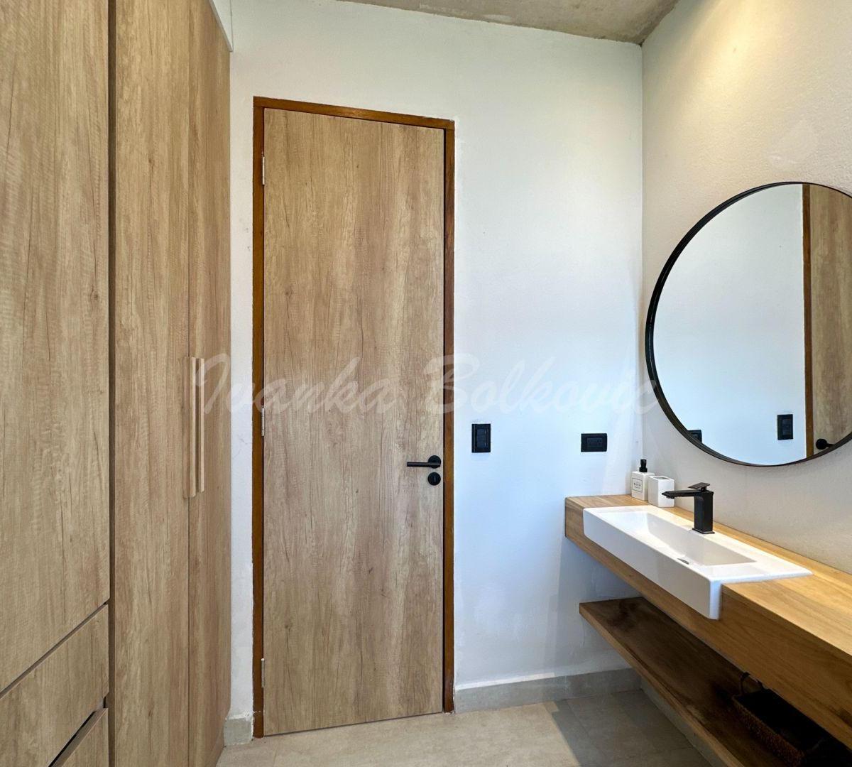 Venta Casa Costa Esmeralda 4 Dorm., Piscina y Jardín con Fondos Libres 3