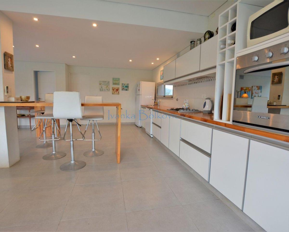 Venta Casa Hormigón Visto Costa Esmeralda - Estética Moderna 3