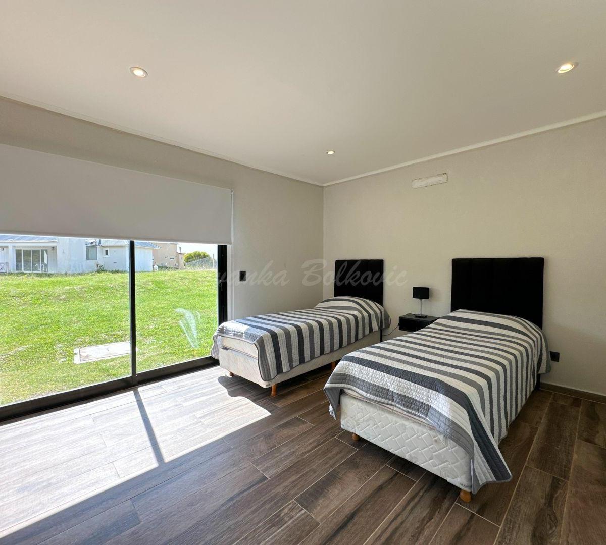Casa de Diseño – Rodeada de Naturaleza Lista Para Que Te Mudes! 5