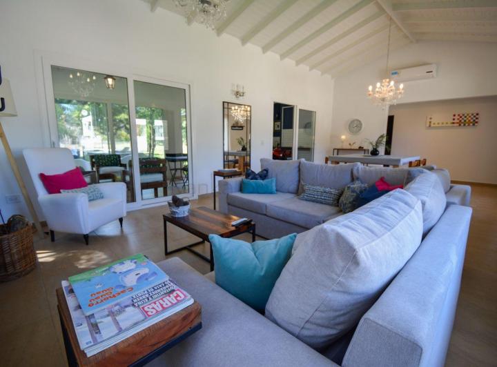 Alquiler Casa De Vacaciones Verano 2026 Costa Esmeralda Pileta 1