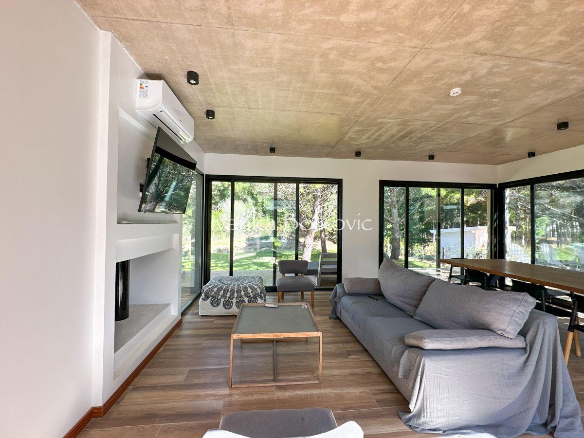 Foto de Casa Venta Costa Esmeralda Moderna De 222 M² Con Diseño En Hormigón y, imagen 3