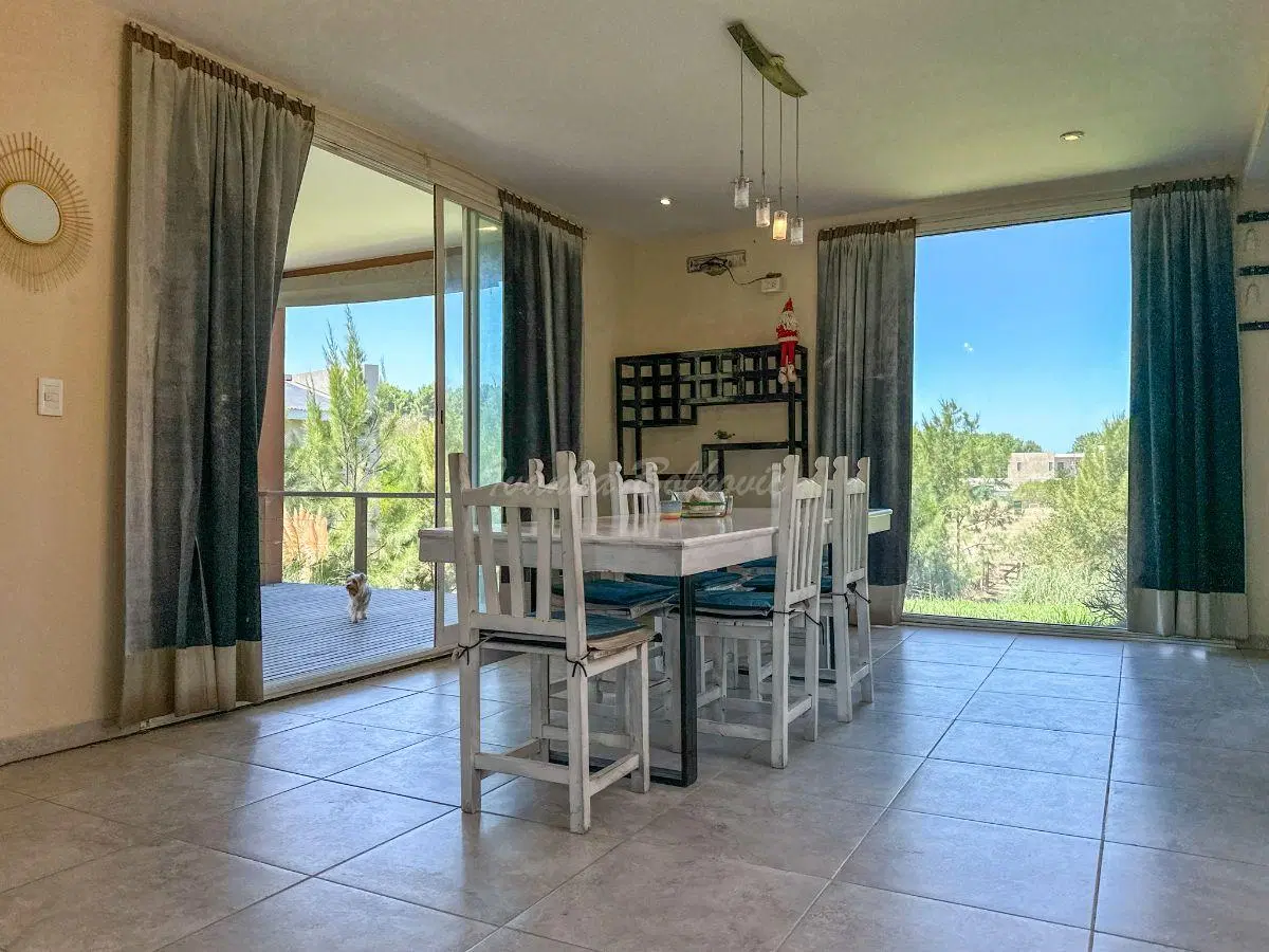 Casa con 206 m² y 4 Dormitorios (2 en suite) en venta Costa Esmeralda Vivi Cerca del Mar. 4