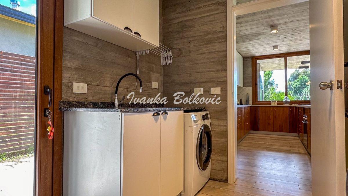 Foto de Casa Venta Costa Esmeralda Categoría Premium En Hormigón Piscina, imagen 4
